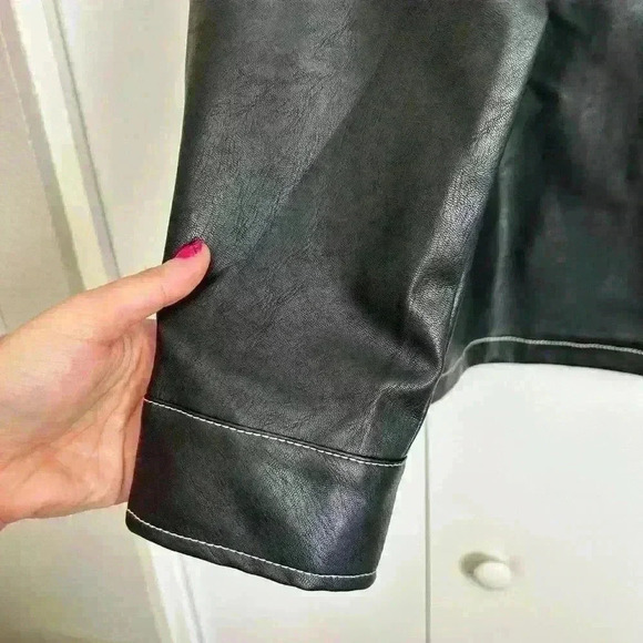 Forever 21 pho, leather jacket, Shacket - Picture 4 of 5